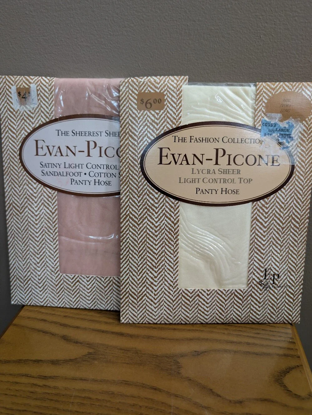 Vintage Evan Picone sheer control top pantyhose, colors:Ivory&Pearl size: Long